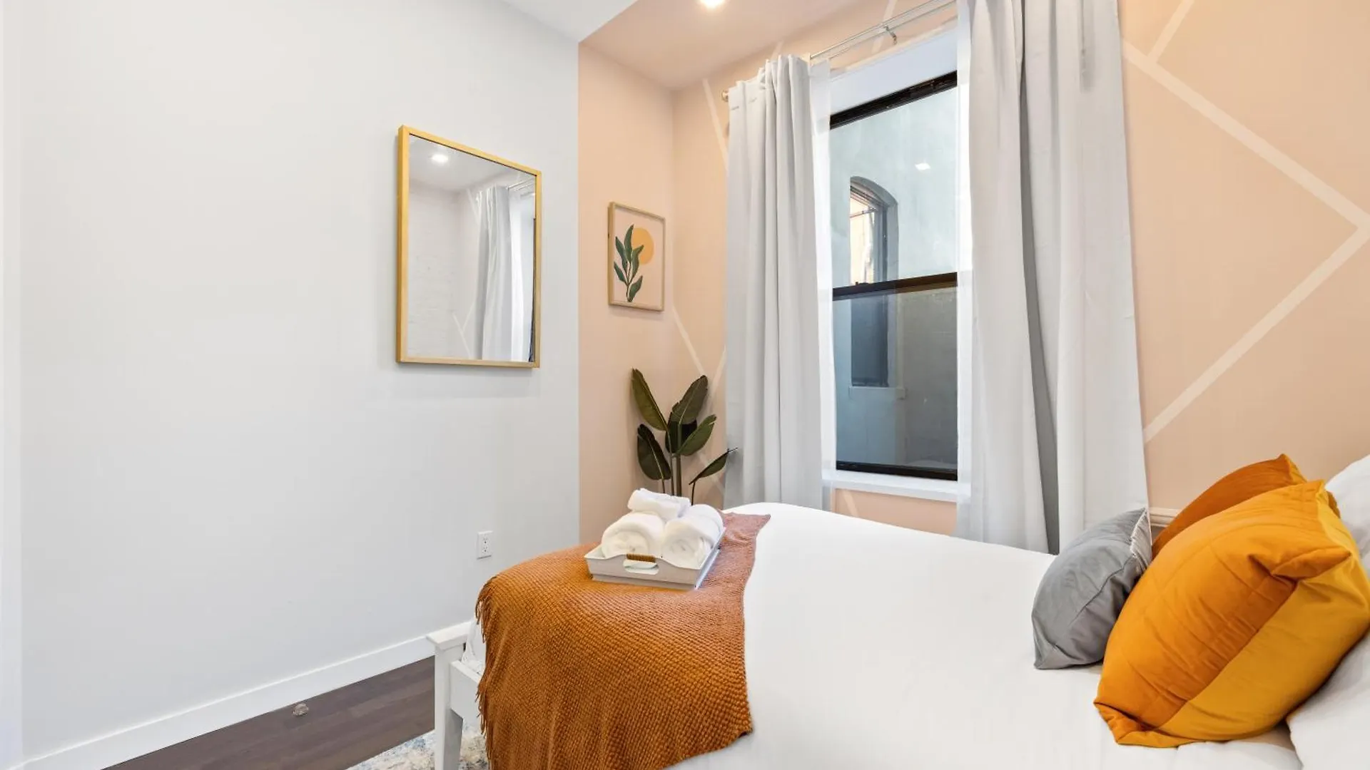 Apartment Swj 1St - Near Most Attractions Walk To Train Times Sq Near New York United States